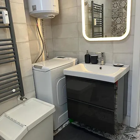 Central Apart דירה